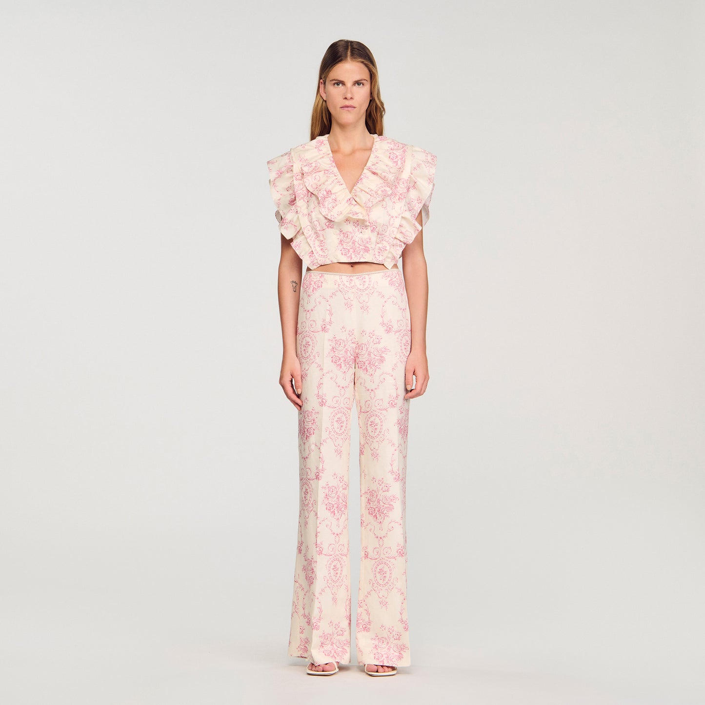 Pantalón con estampado floral