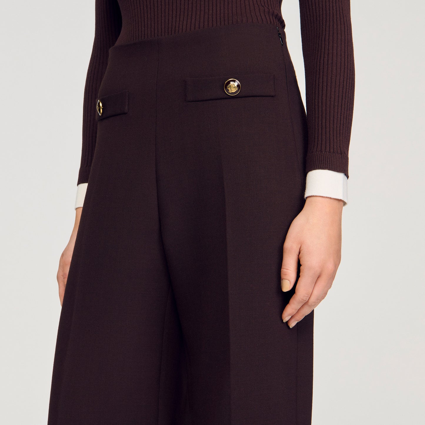 Pantalón acampanado