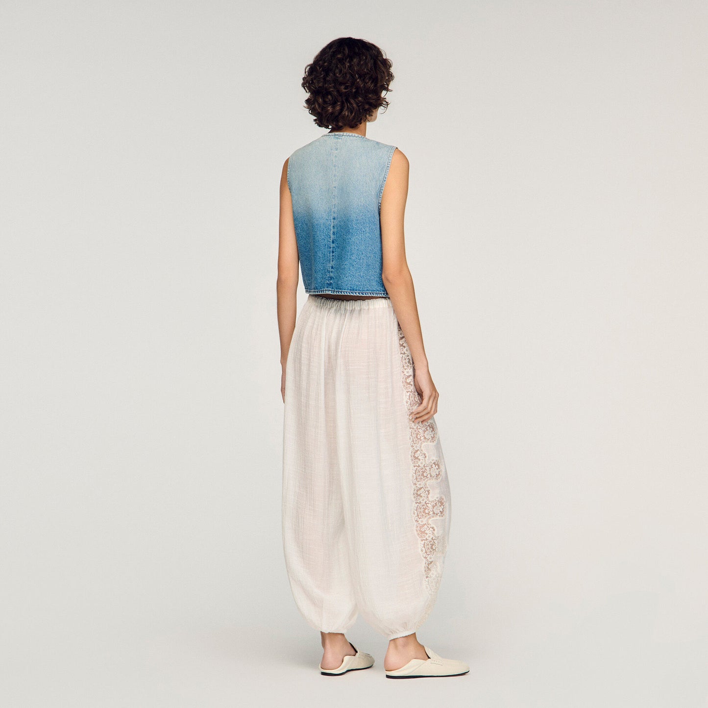 Pantalón ancho de crepé