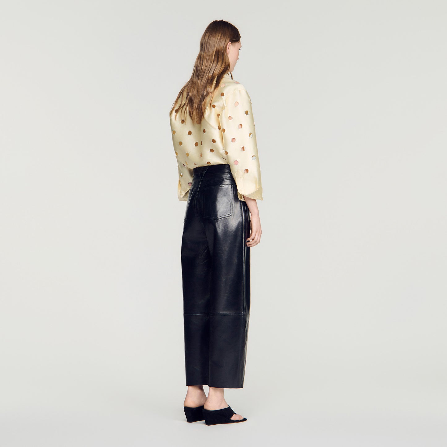 Pantalón barrel de piel