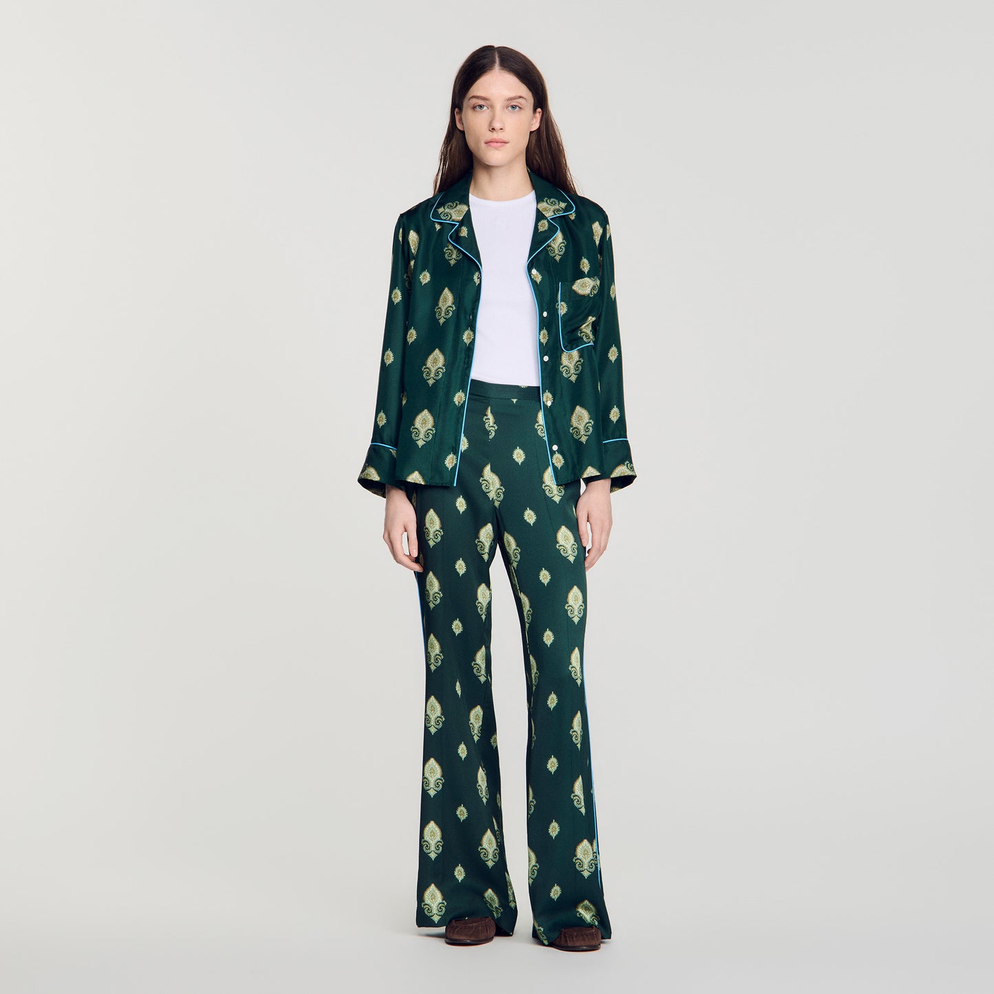 Pantalón fluido estampado Paisley