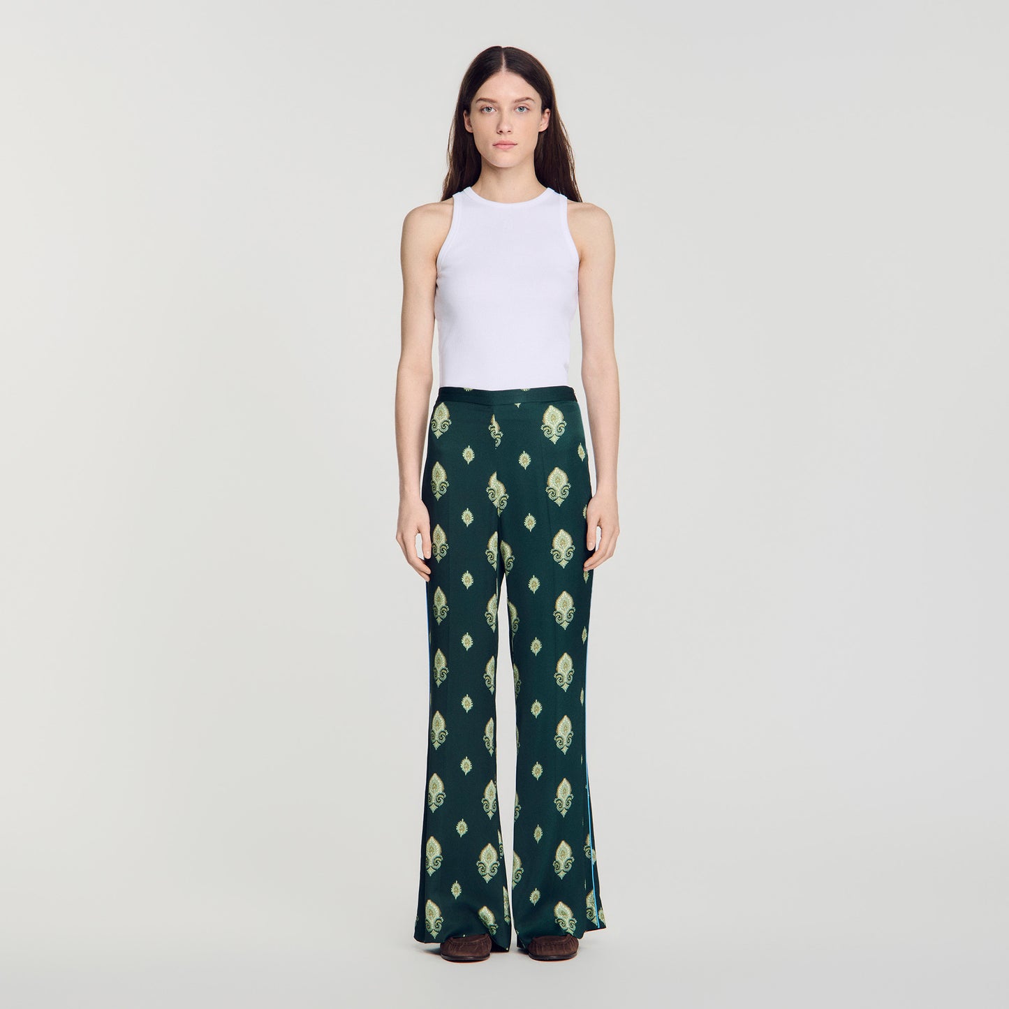 Pantalón fluido estampado Paisley