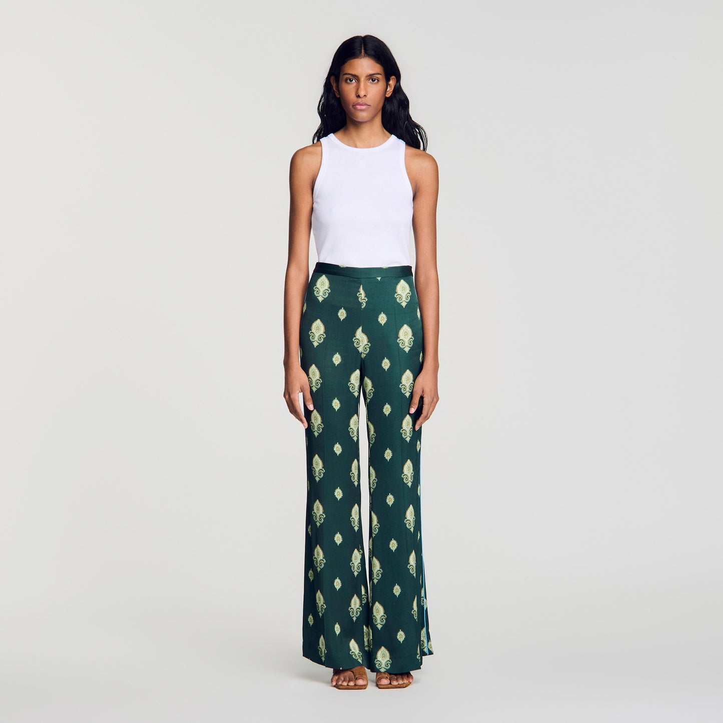Pantalón fluido estampado Paisley