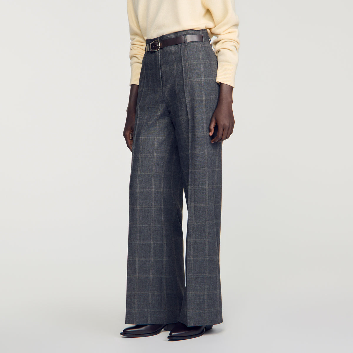 Pantalón recto a cuadros