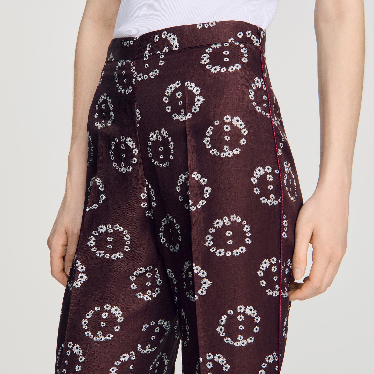 Pantalón fluido estampado floral