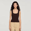 Top de punto con detalles crochet