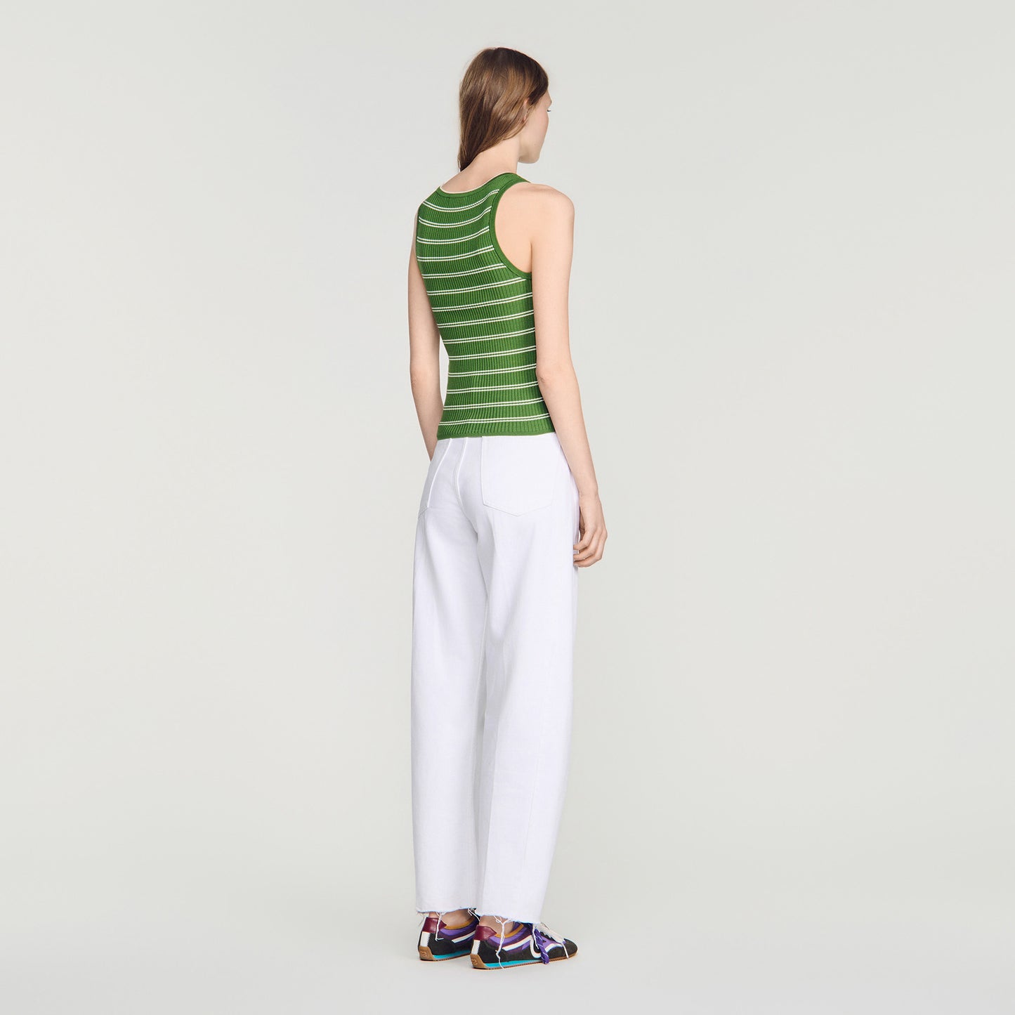 Top a rayas con borlas