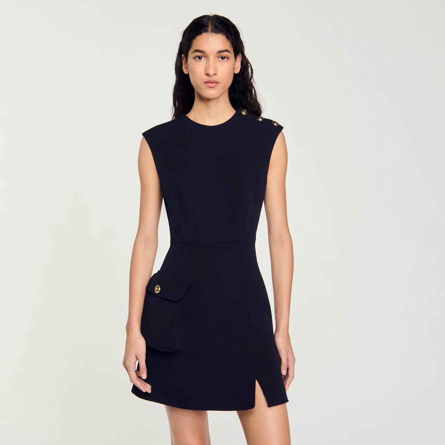 Vestido corto con botones