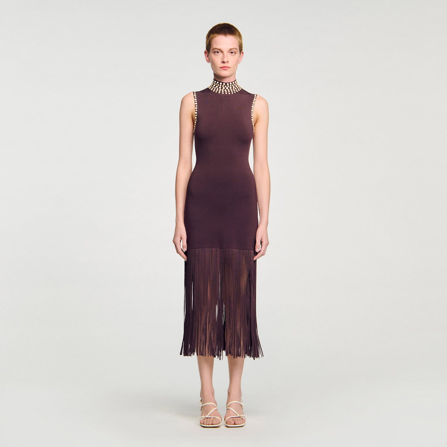 Vestido largo de punto con flecos