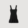 Vestido corto de punto con volantes