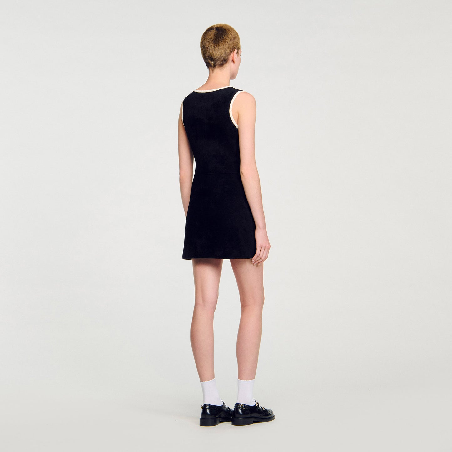 Vestido corto de punto terciopelo