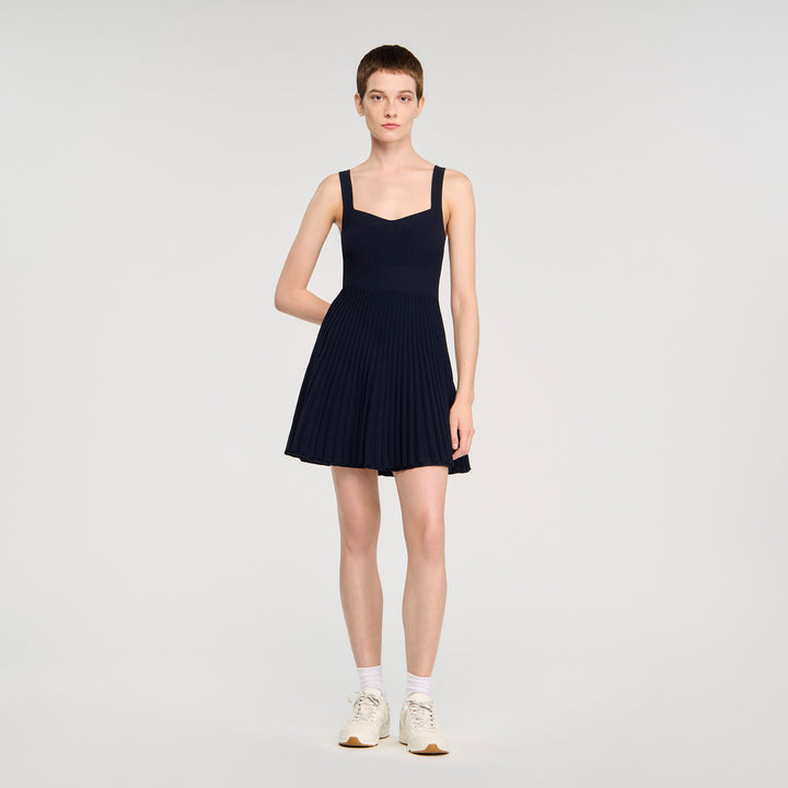 Vestido corto de punto