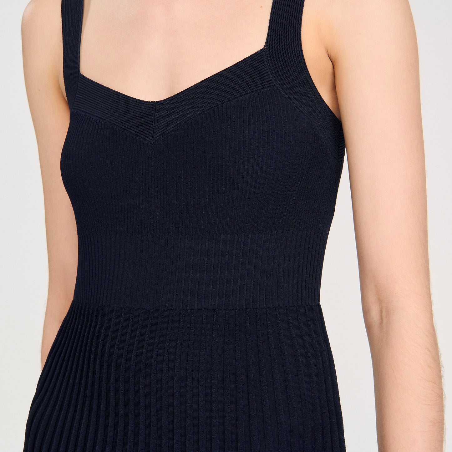 Vestido corto de punto