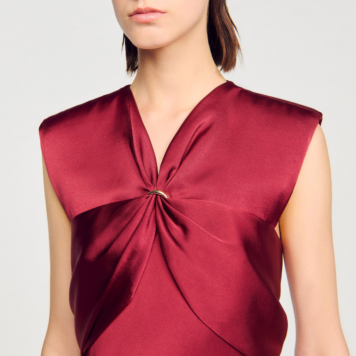 Vestido largo con cuello en V