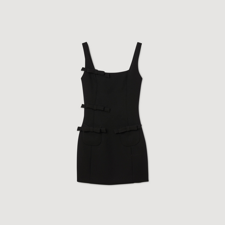 Vestido corto con lazos