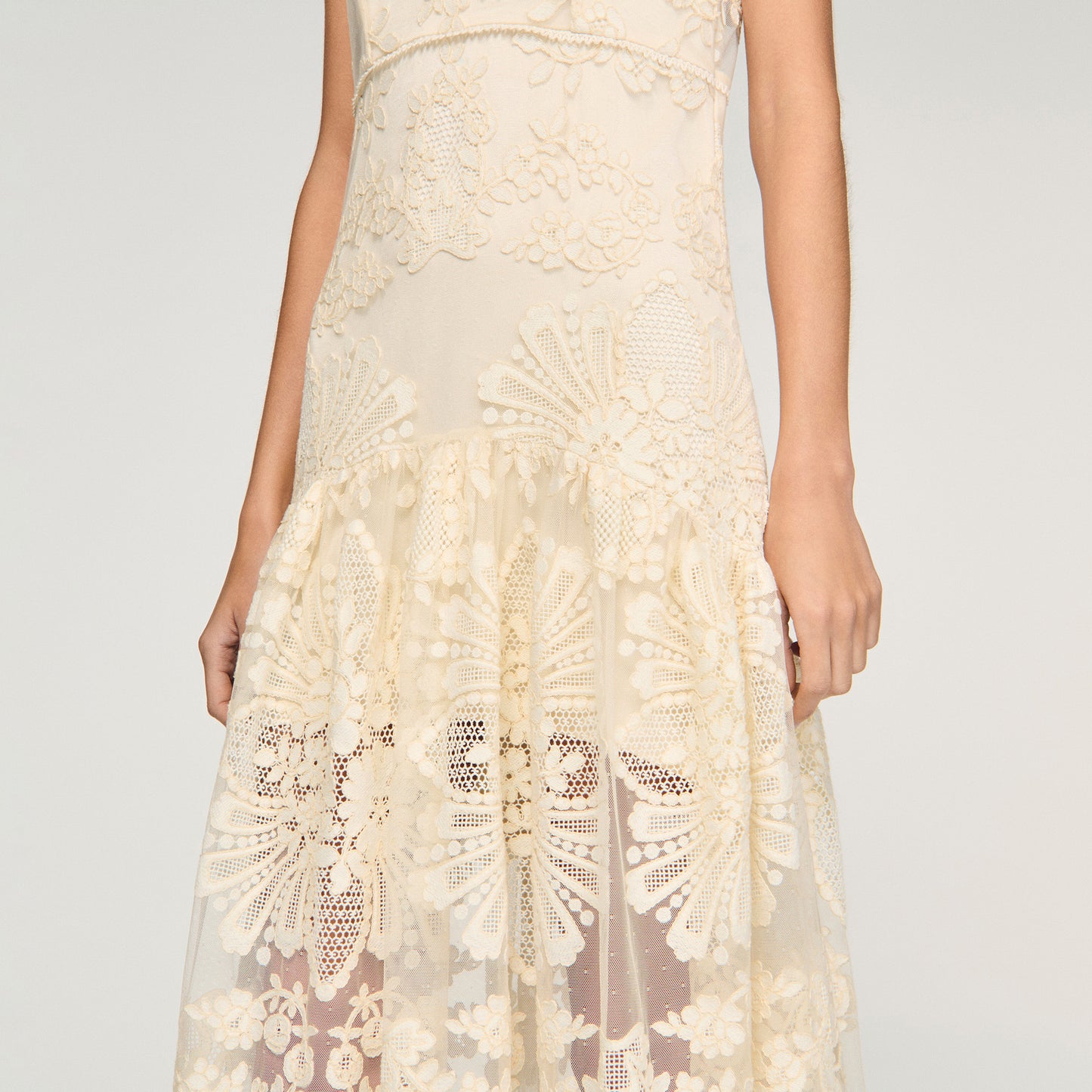 Vestido largo de guipur floral