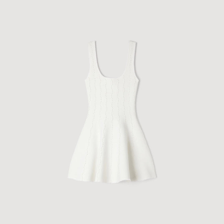 Vestido corto de punto con pedrería