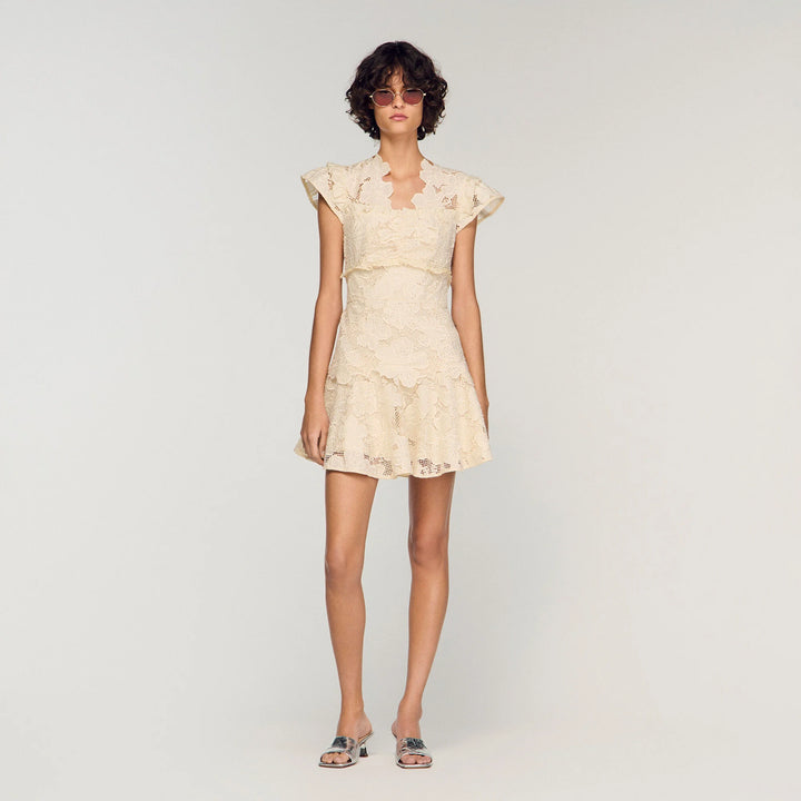 Vestido corto de guipur