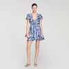Vestido corto con estampado floral