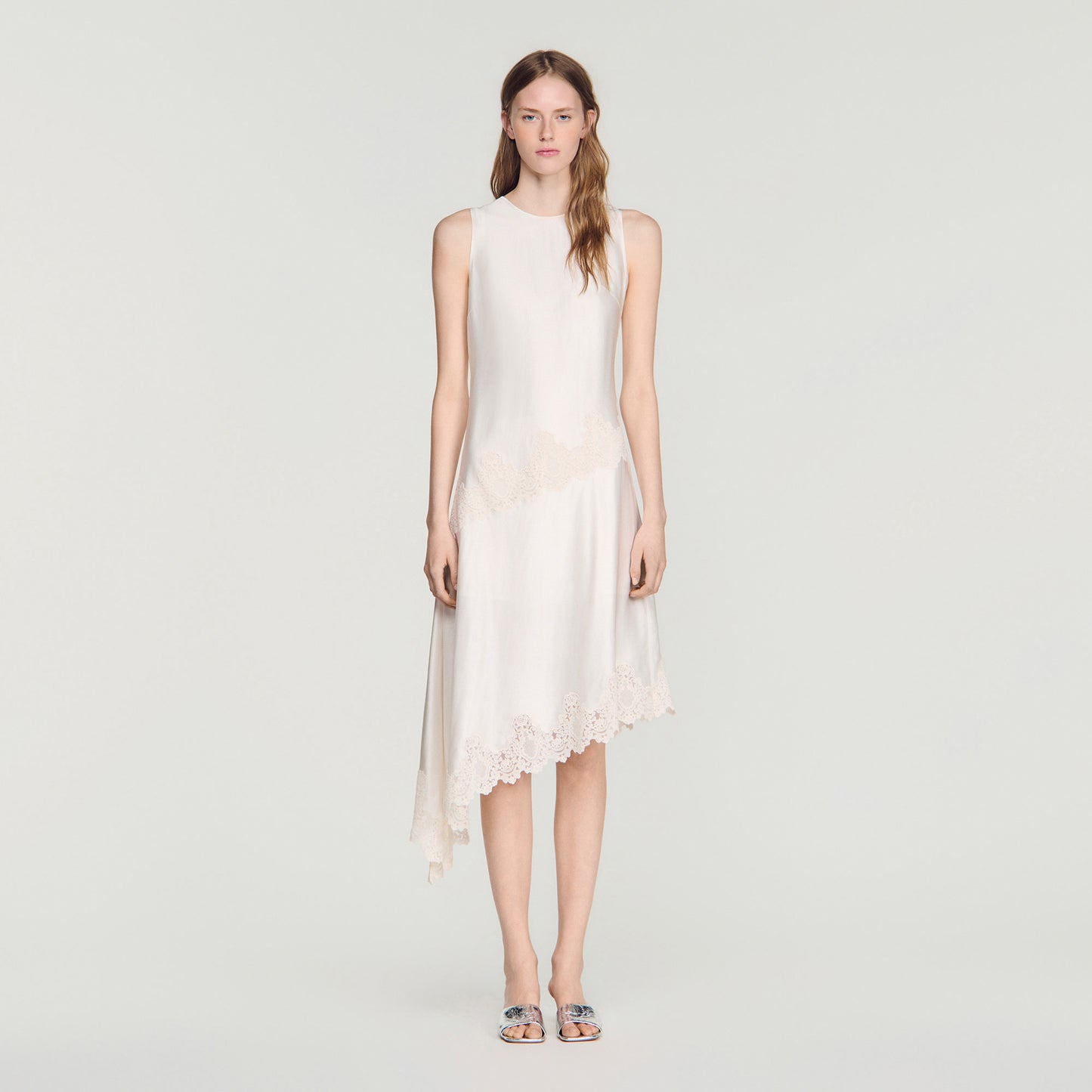Vestido asimétrico satinado
