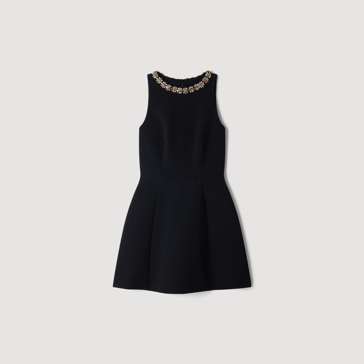 Vestido corto con detalle joya