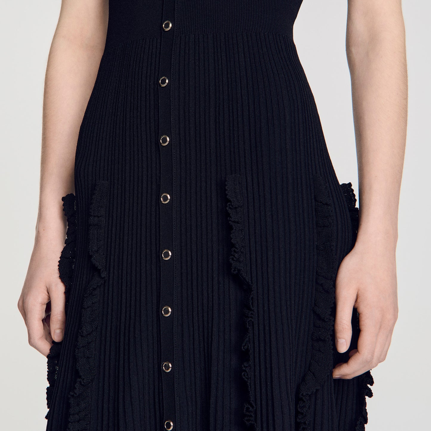 Vestido largo de punto con volantes