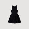 Vestido corto de encaje y volantes