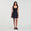 Vestido corto de punto con perlas