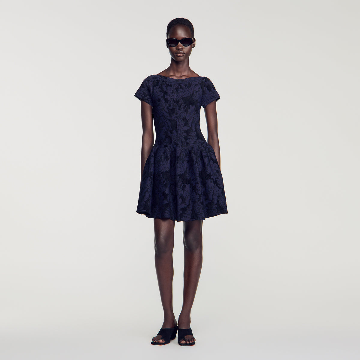 Vestido de punto jacquard floral