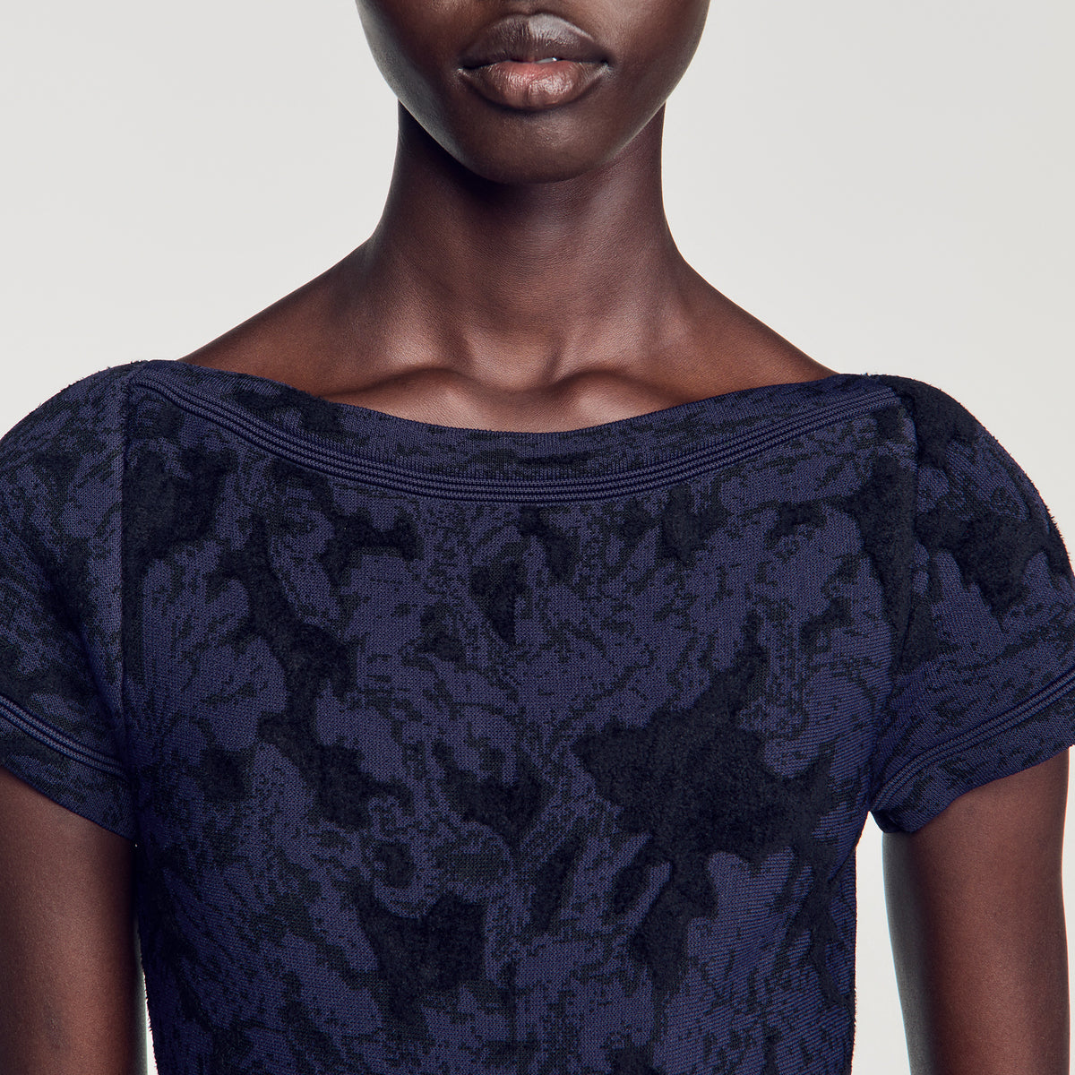Vestido de punto jacquard floral