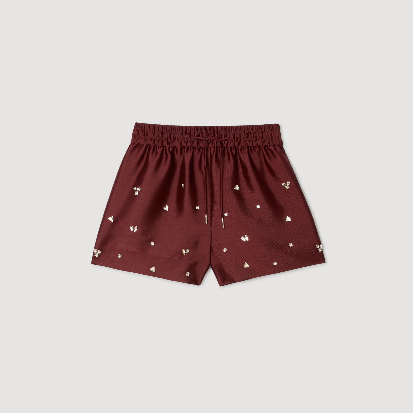 Pantalón corto y ancho con strass