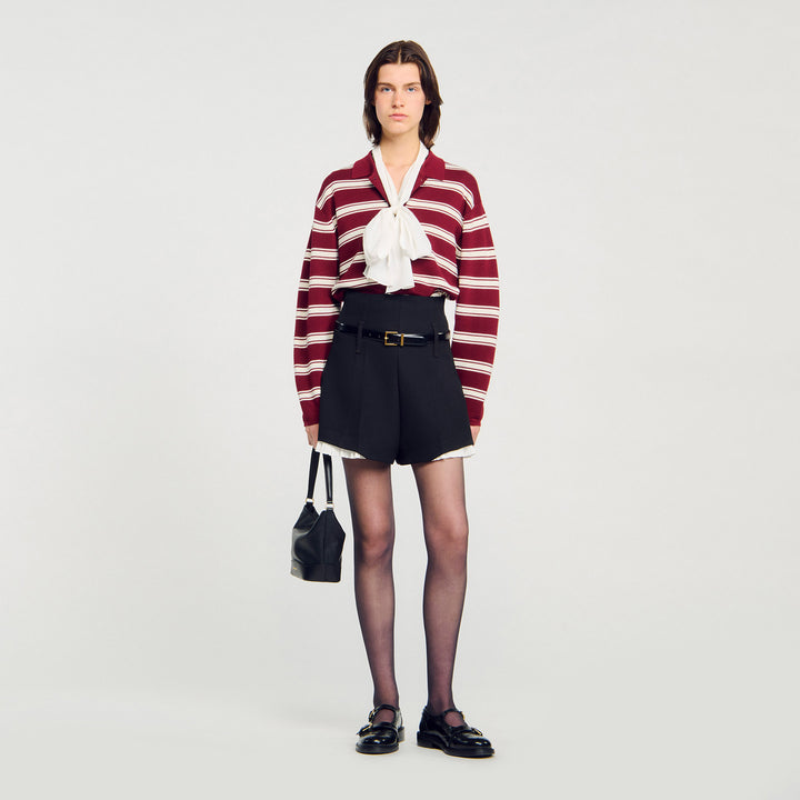 Short de traje con volante
