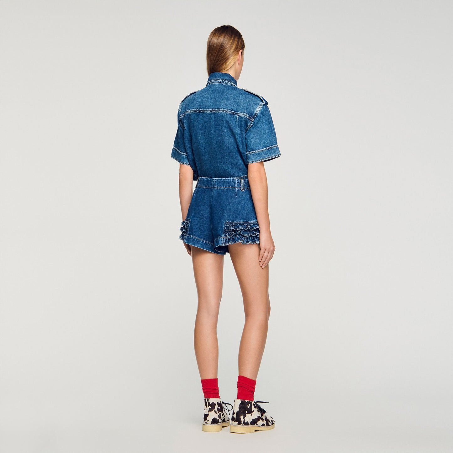 Pantalón corto vaquero con volantes