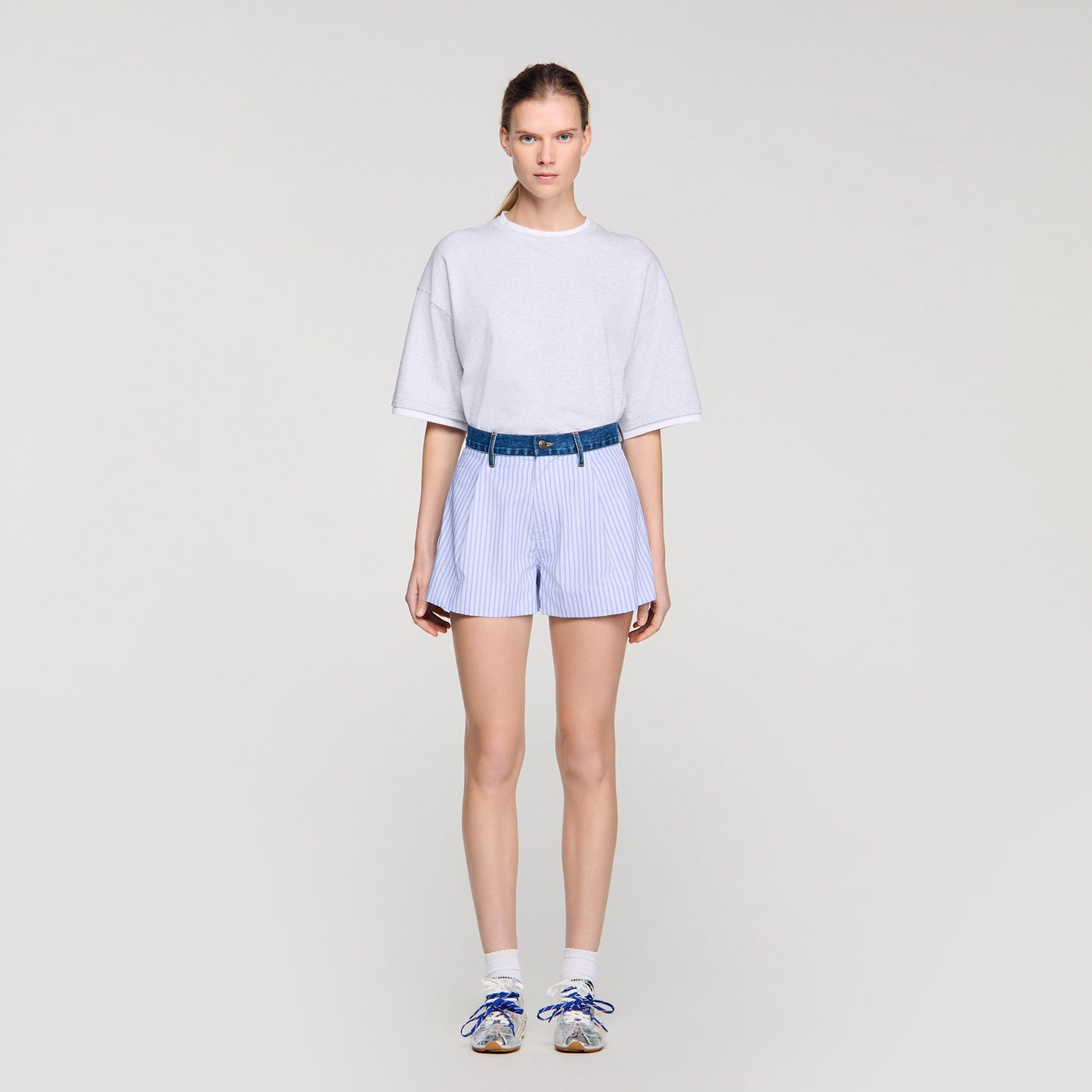 Short de rayas con detalles denim