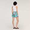 Short corto con estampado floral