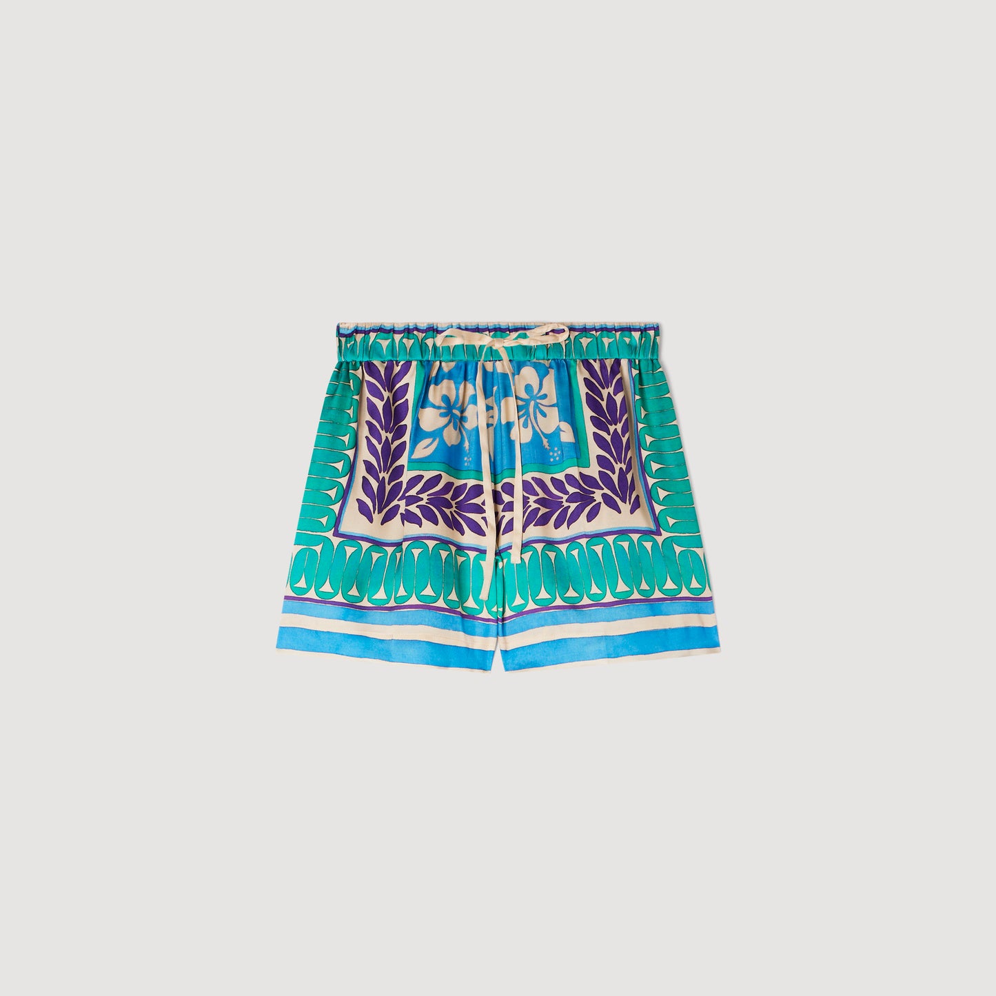 Short corto con estampado floral
