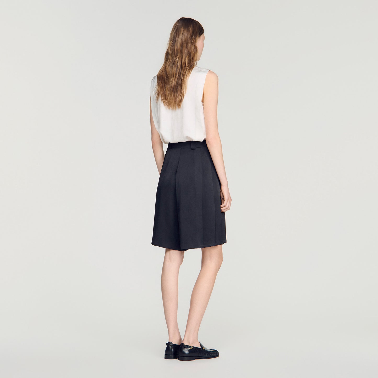 Short largo talle alto con pinzas