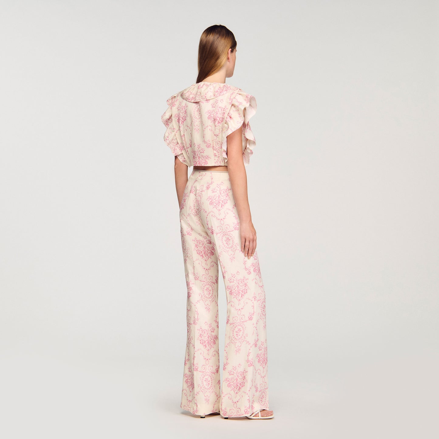 Top corto con estampado floral
