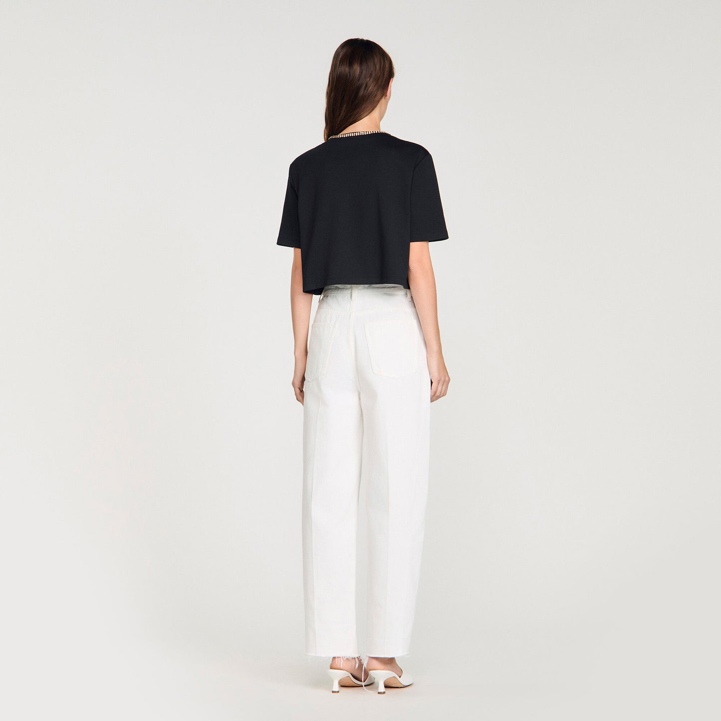 Camiseta corta con strass
