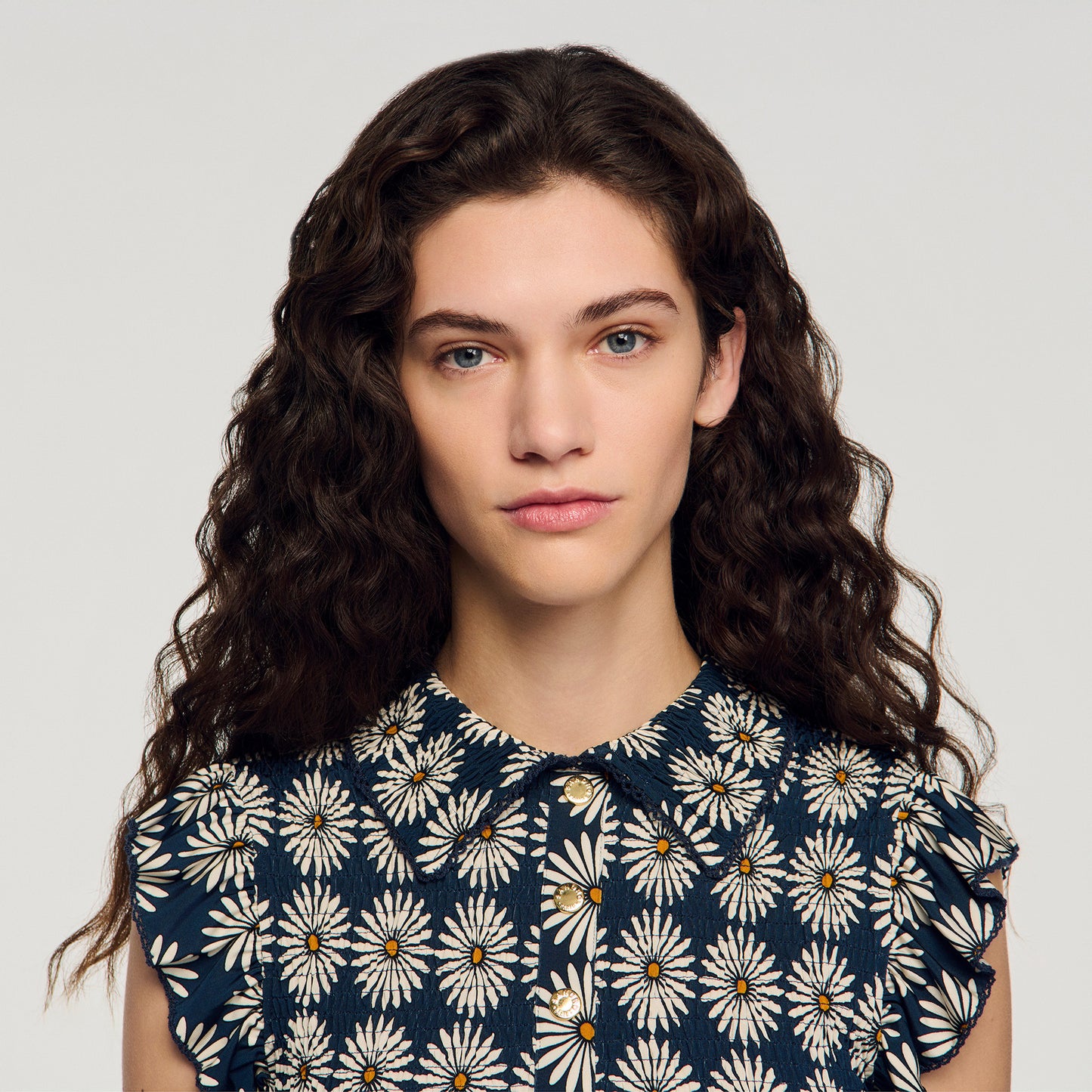 Camiseta fruncida de flores