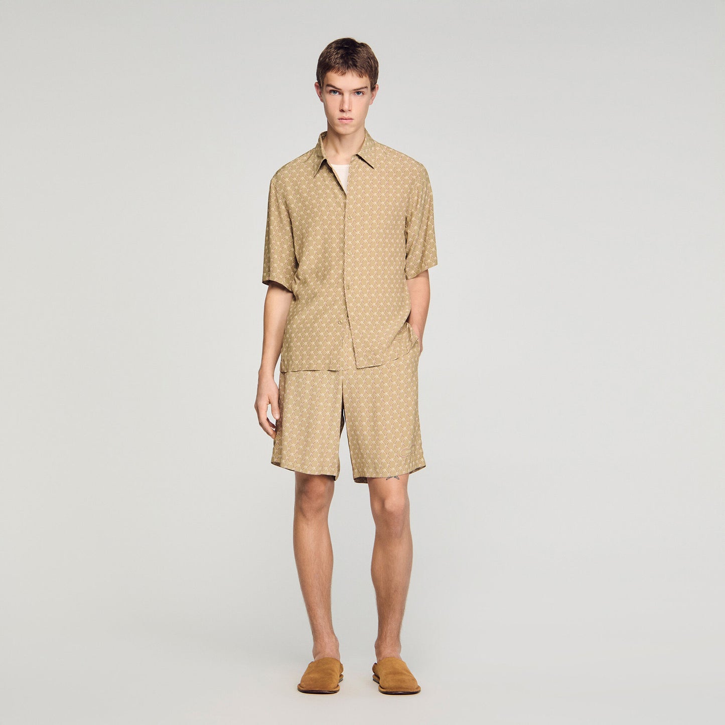 Short fluido estampado de eslabones