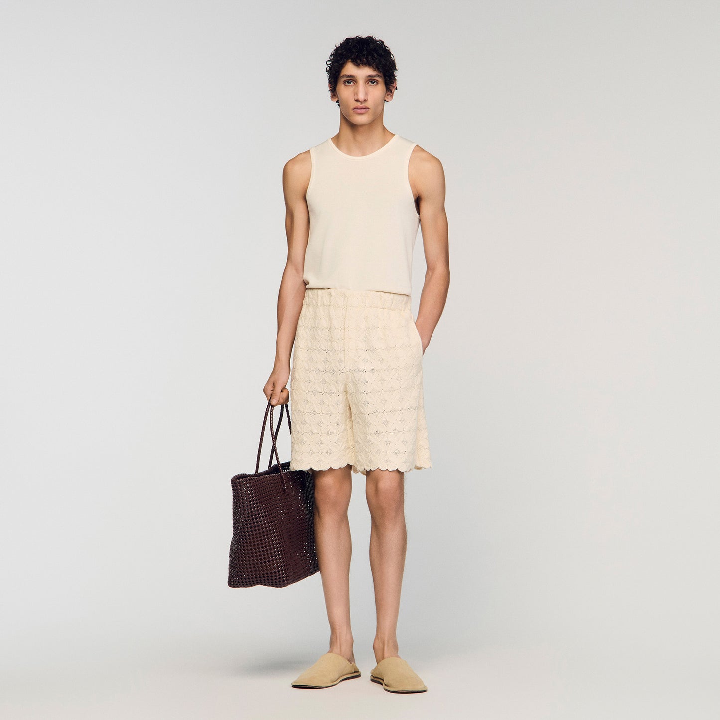 Short de algodón con bordado inglés
