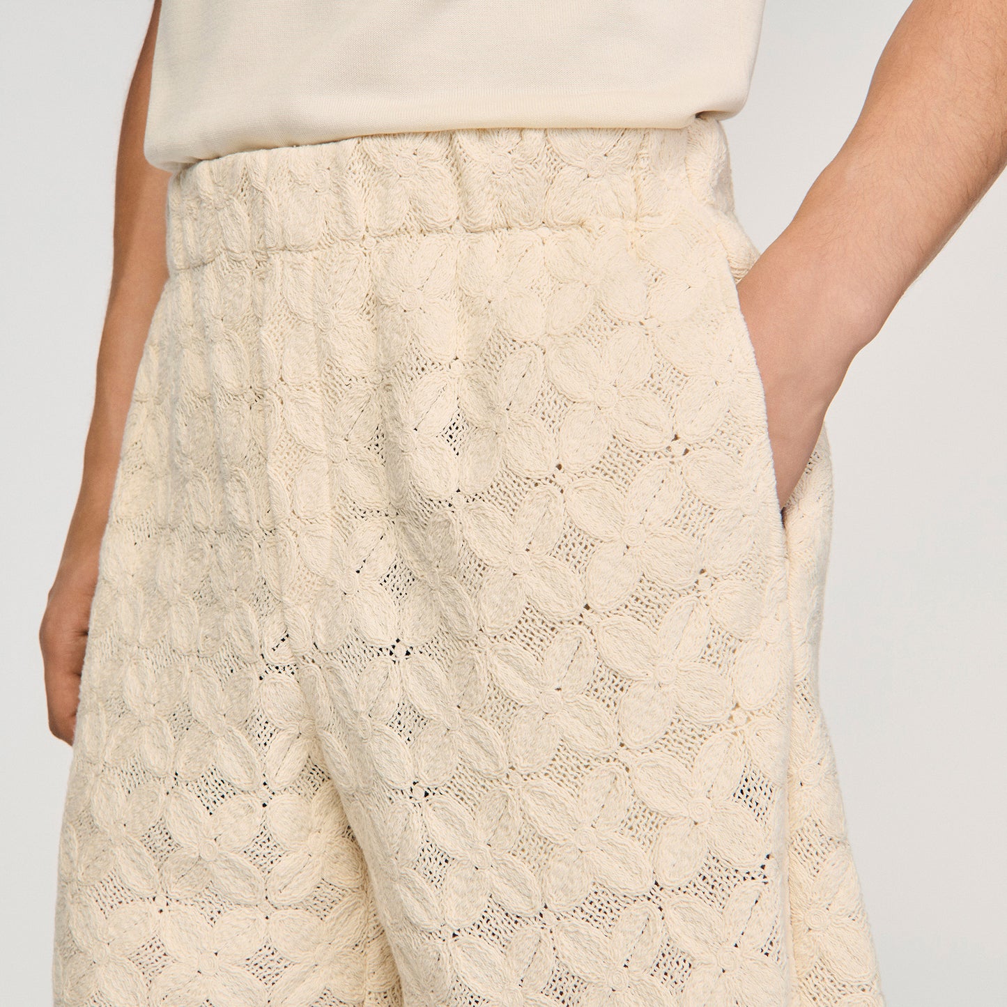 Short de algodón con bordado inglés
