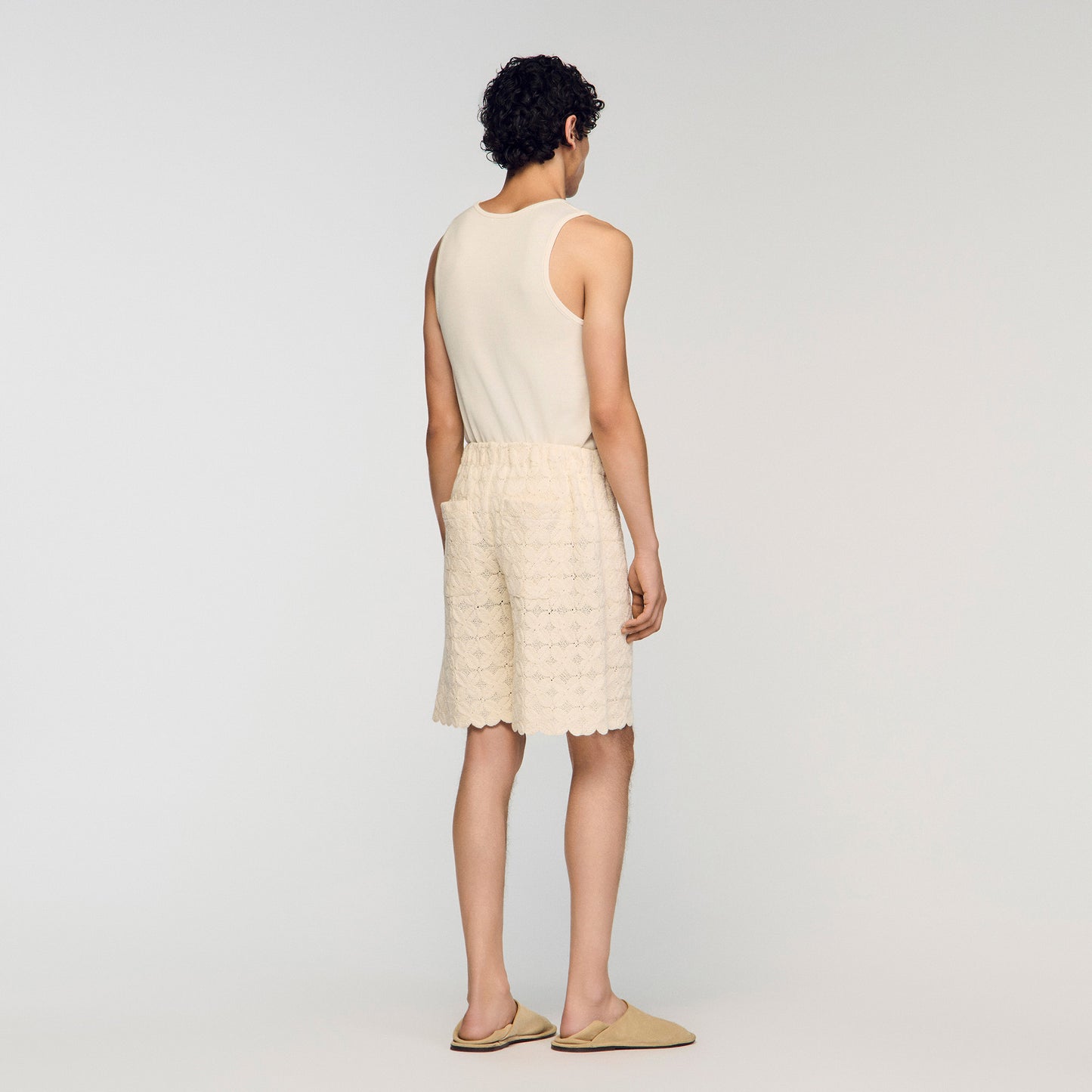 Short de algodón con bordado inglés