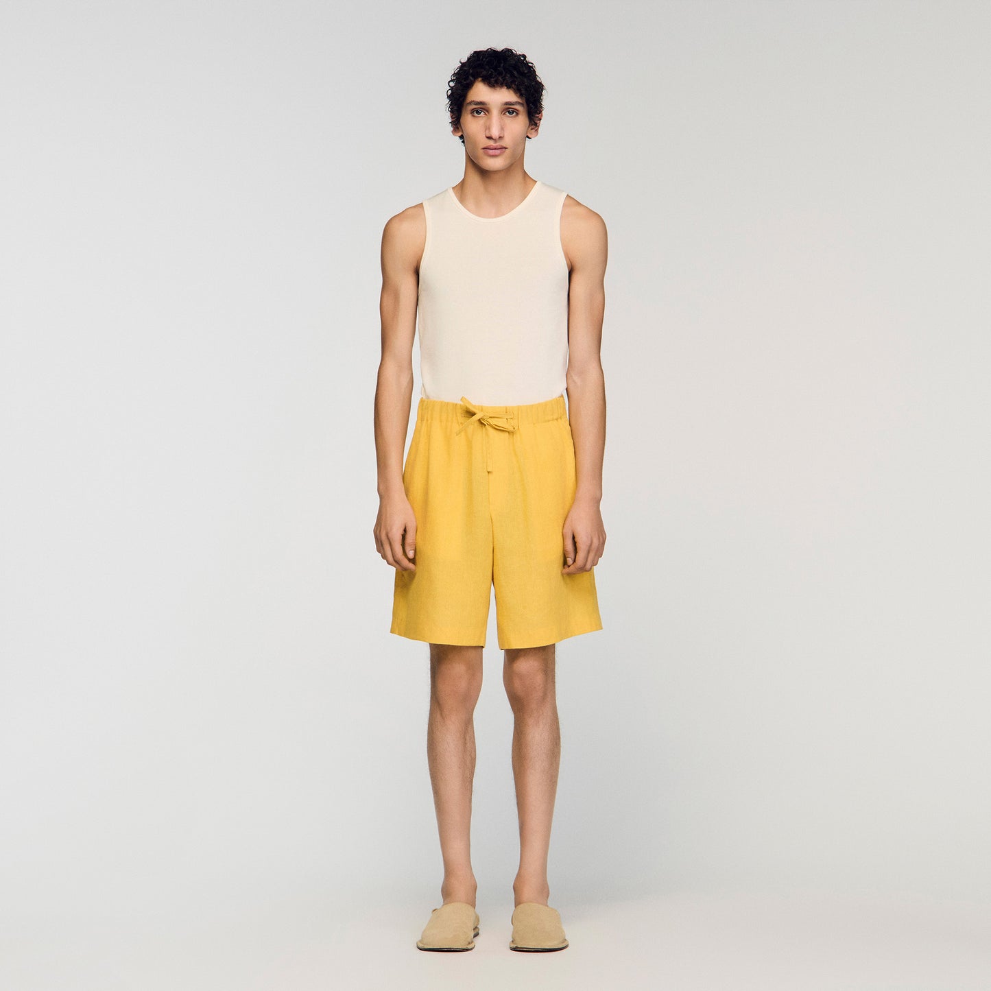 Short de lino con cintura elástica