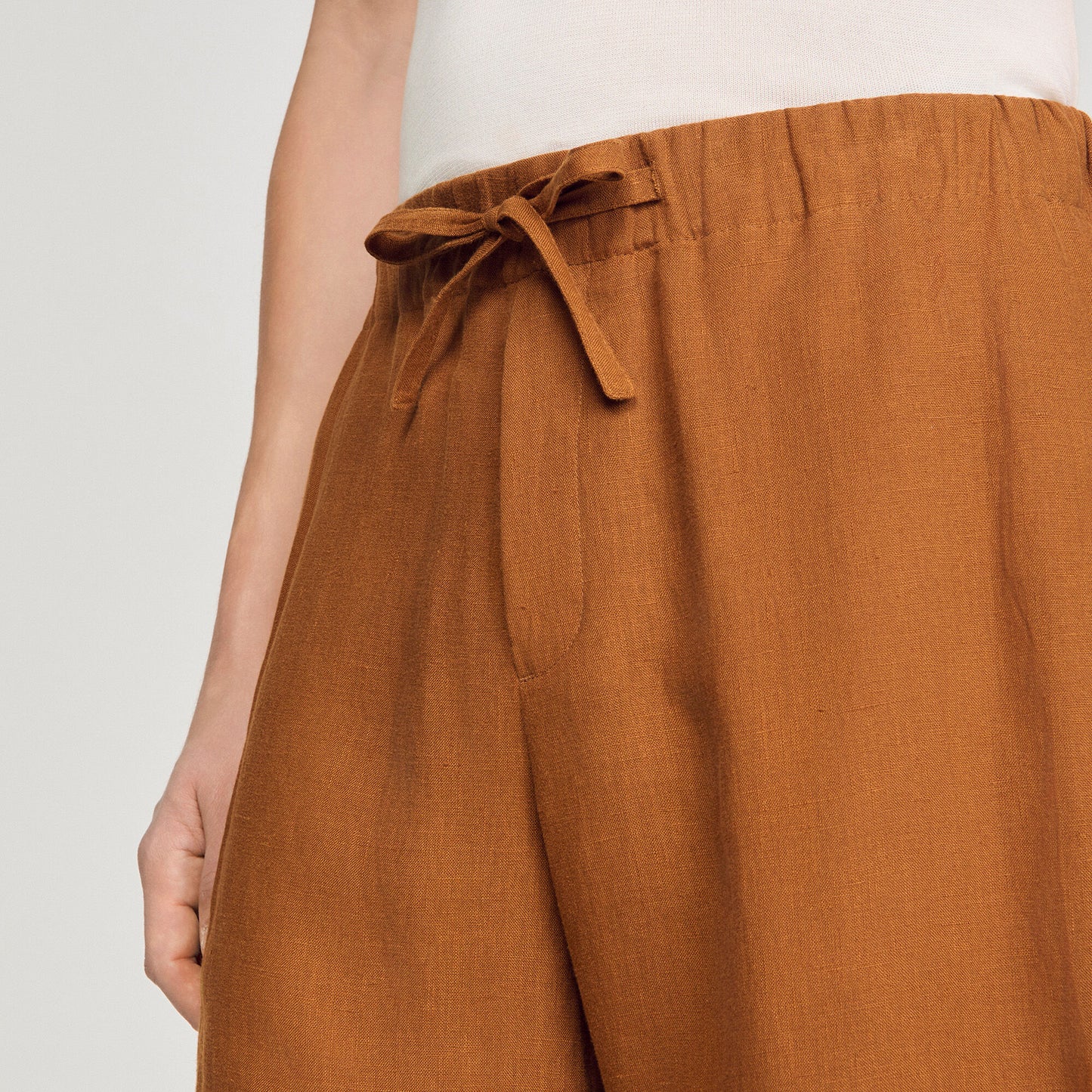 Short de lino con cintura elástica