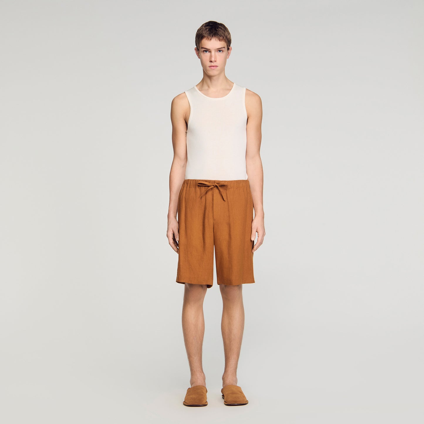 Short de lino con cintura elástica