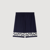 Short fluido motivo contraste