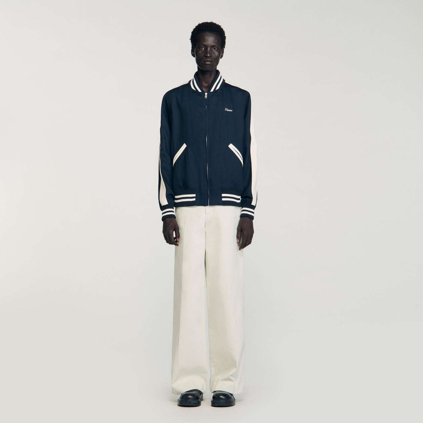 Cazadora varsity con cremallera