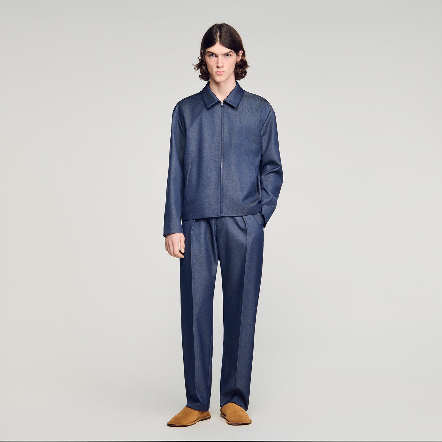 Cazadora con cremallera tipo denim